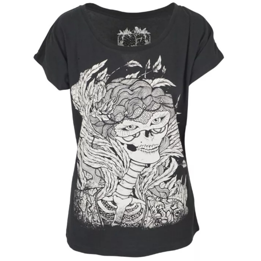 New iron fist skull Halloween shirt oversize more like xlarge